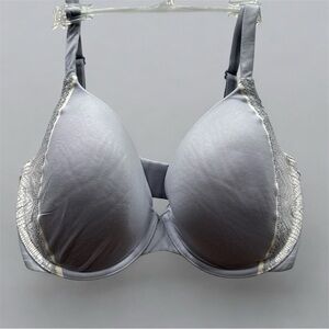 Victoria's Secret Body by Victoria Lace Lined Perfect Coverage Periwinkle 34DDD‎